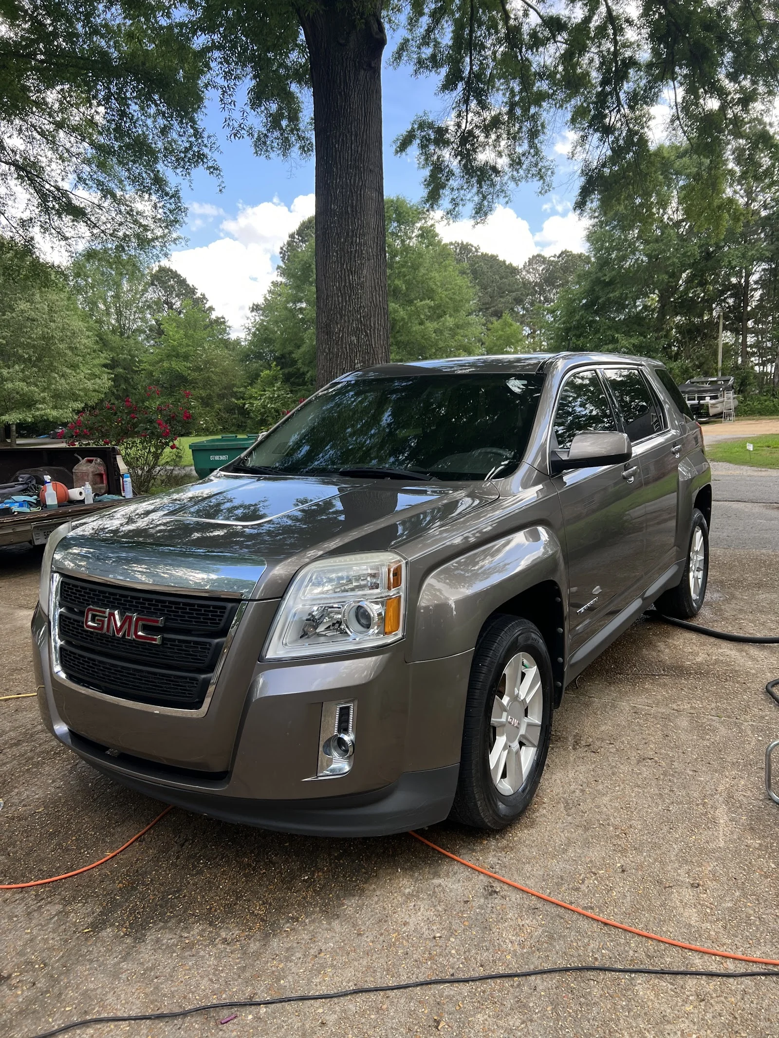 2C’s Auto Spa detail bay — interior cleaning work